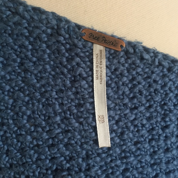 NWOT: FREE PEOPLE Oversized Sweater,Blue, XS - Picture 7 of 7